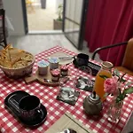 Douce Halte Rum i privatbostad